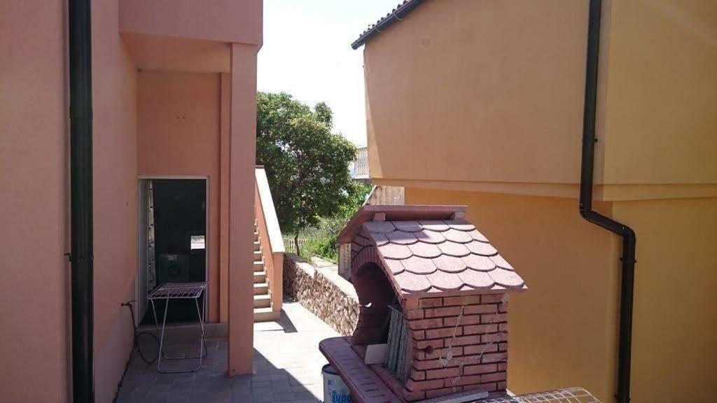 Apartment Pepi Povljana Exterior foto